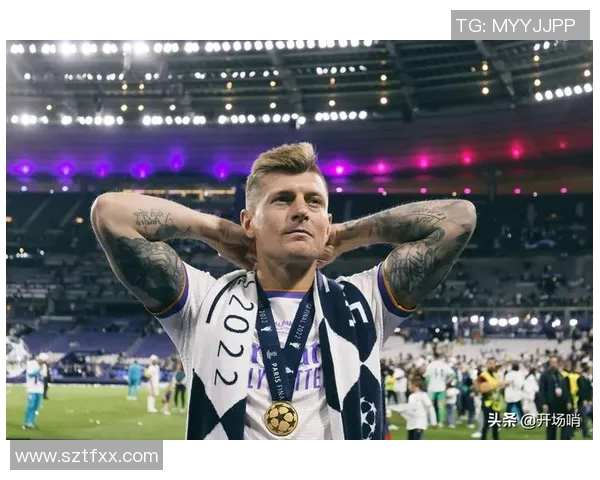 克罗斯在足球世界中的传奇之路与技术分析探讨